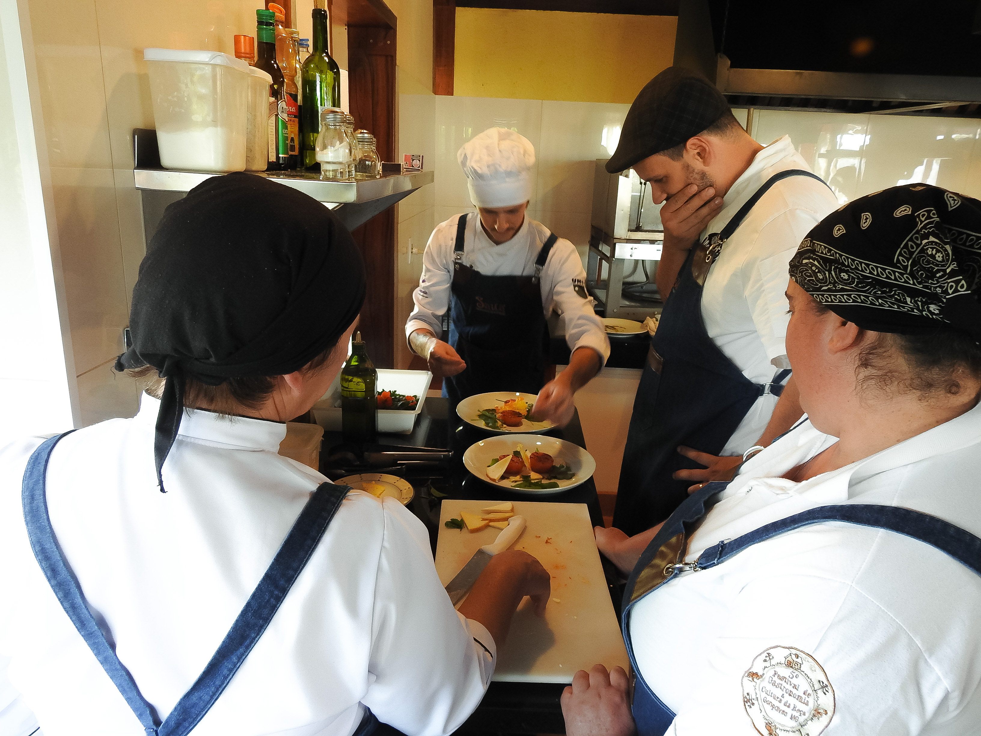 gastronomia, restaurante sauá, Mantiqueira, Gonçalves - MG